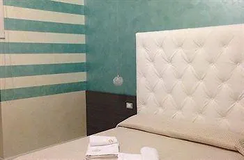 Airport Station Bergamo Guest house 2*